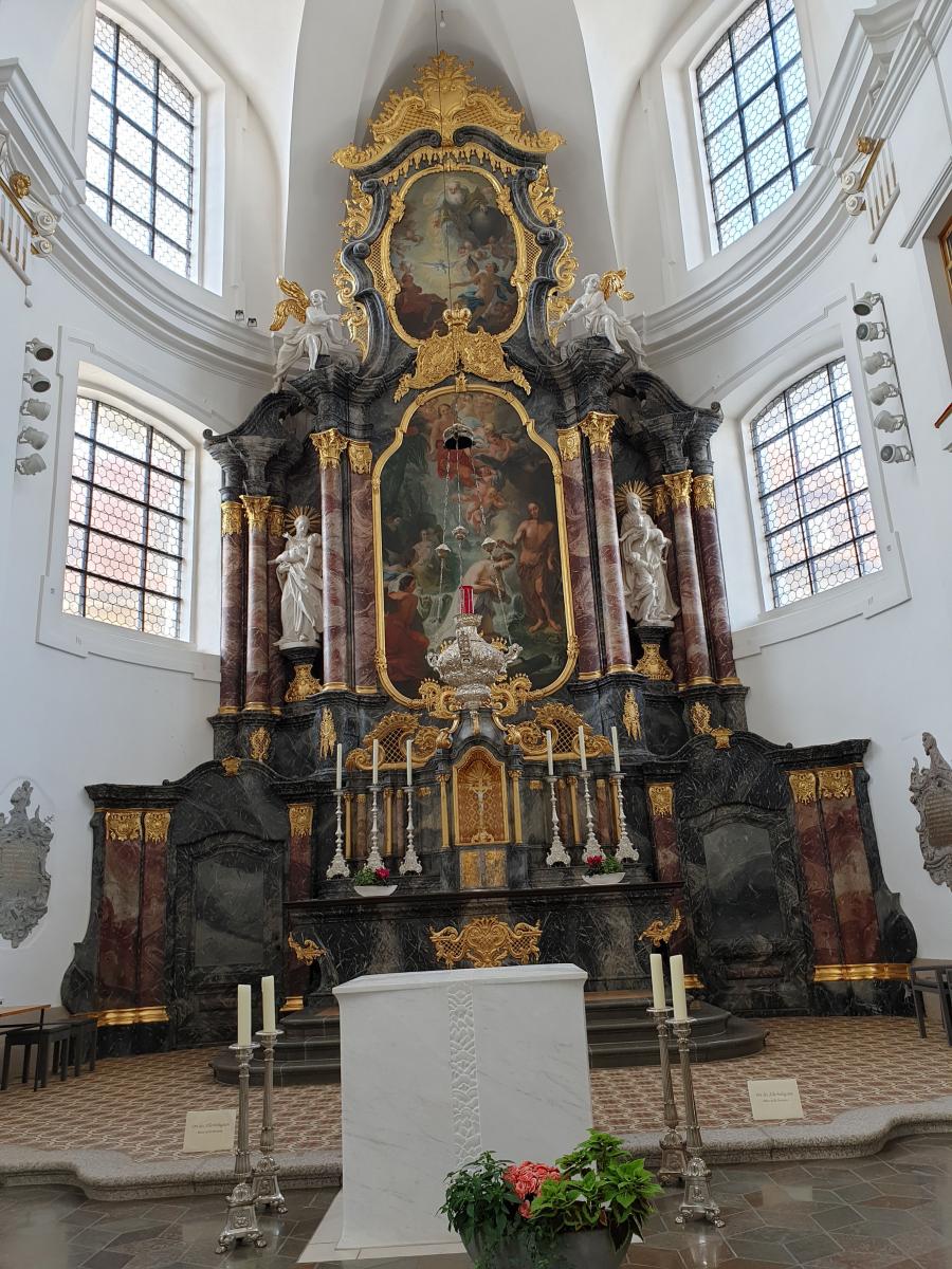 Ein wunderschöner Altar